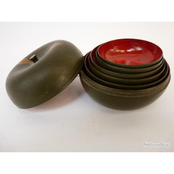 Boite pomme de coupelles Bois laqu� Chine ou Japon