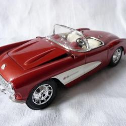 Voiture BURAGO CHEVROLET Corvette 1957 Miniature