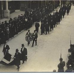 Carte postale Hérault 34 Montpellier Défilé funéraire rue de la Loge