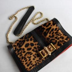 CHRISTIAN LOUBOUTIN Sac Pochette bandoulière Léopard Sweet Charity