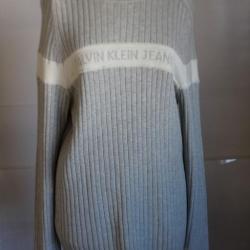 Pull Calvin Klein taille M