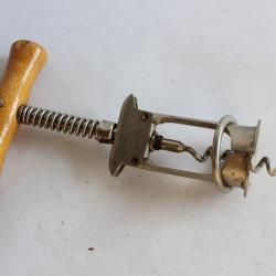 Tire-bouchon ancien vin vignes