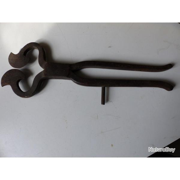 Pince casse-sucre acier XIXe si�cle