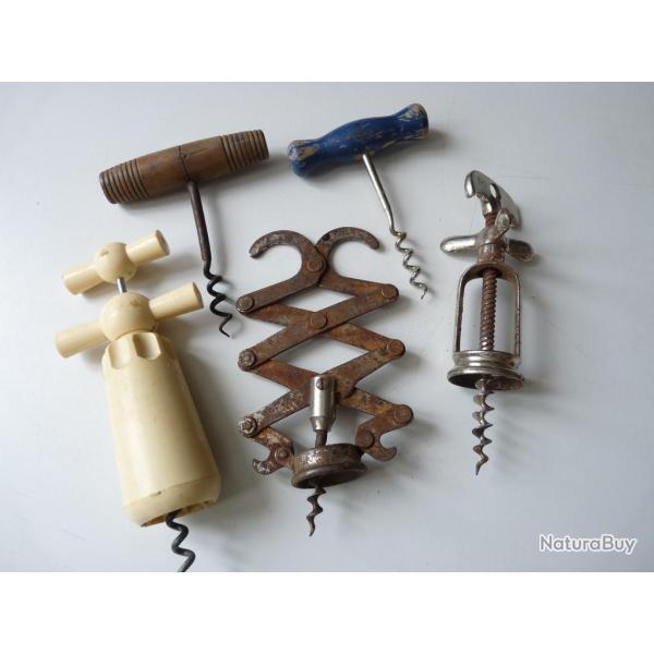 Cinq tire-bouchons anciens vin vignes