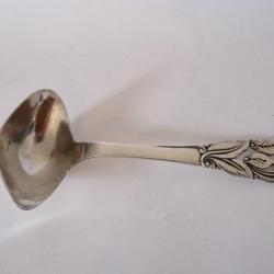 Cuill&egrave;re &agrave; sauce design Madsen & T. Baagoes Danemark