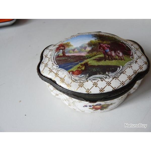 Boite romantique maille Napolon III Antiquits