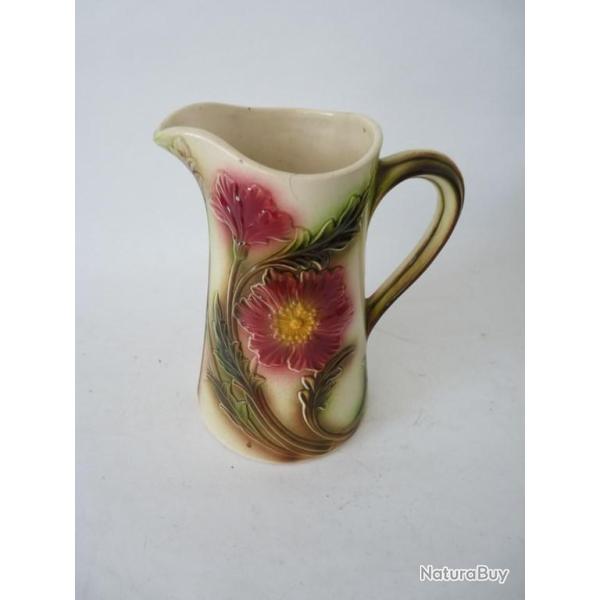 Pichet en barbotine Saint Clment 7530