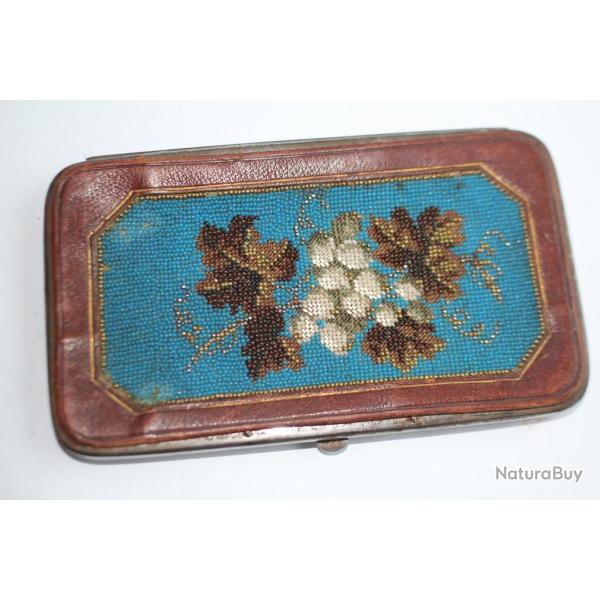 �tui pour cigares perl� de verre Vignes Napol�on III