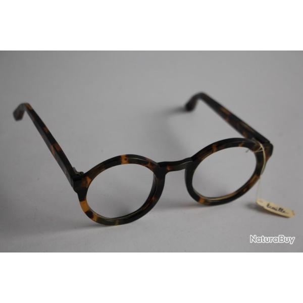 Ancienne paire de lunettes optique vintage
