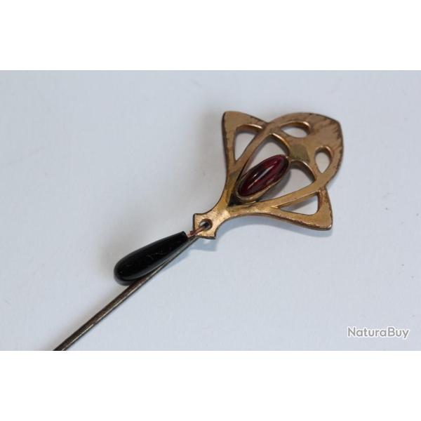�pingle � chapeau articul�e Art nouveau