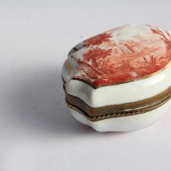 Boite à priser porcelaine XVIIIe siècle