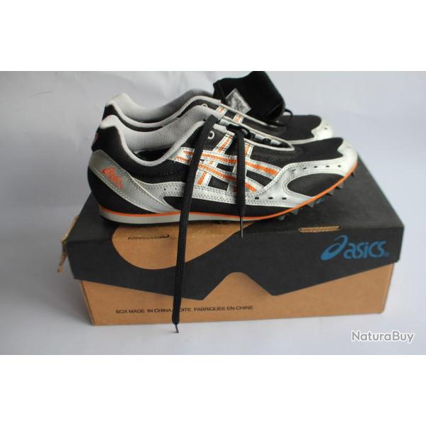 Chaussures de course � pointes ASICS Hyper LD T 44