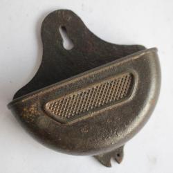 Ancien pyrogène mural fonte