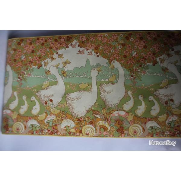 Papier peint vintage oies et poussins style Benjamin Rabier