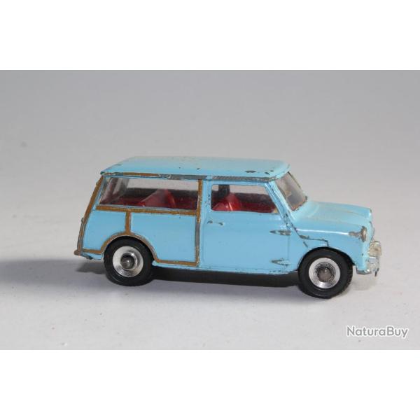 DINKY TOYS Voiture miniature n�199 Austin Seven Countryman