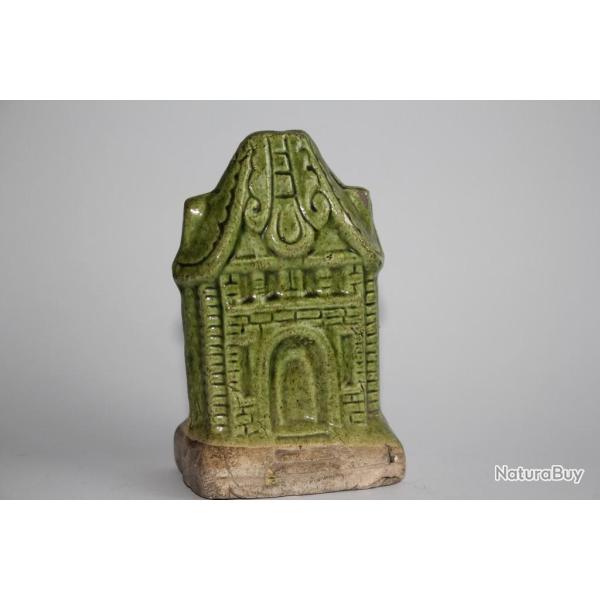 Tirelire � casser Maison c�ramique �maill�e