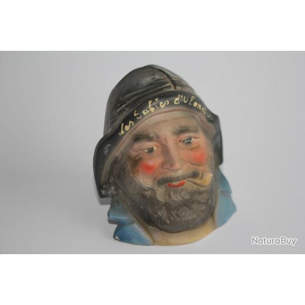 Tirelire � casser Marin Les Sables d'Olonne porcelaine biscuit