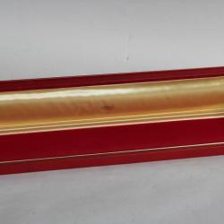 LOMBARD Écrin long pour bijoux cuir rouge