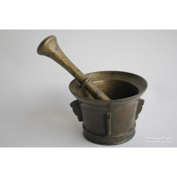 Mortier antique bronze XVIIe si�cle