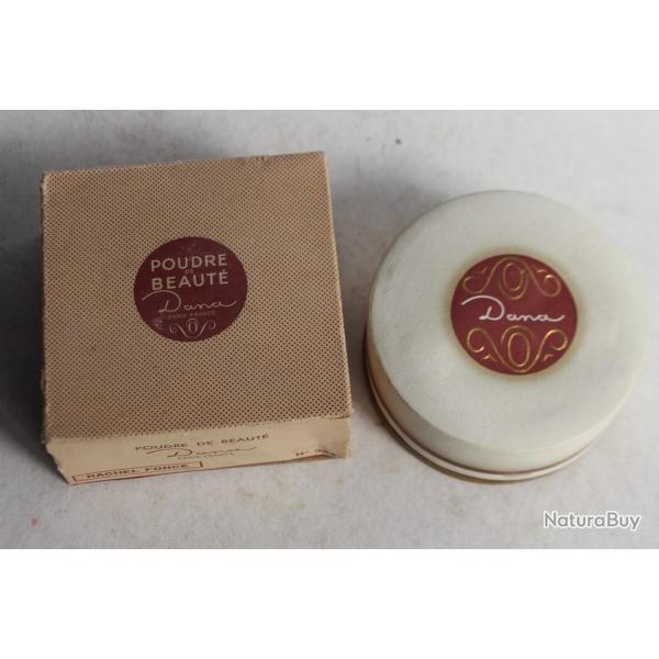 Boite � poudre Poudre de beaut� Danas Paris
