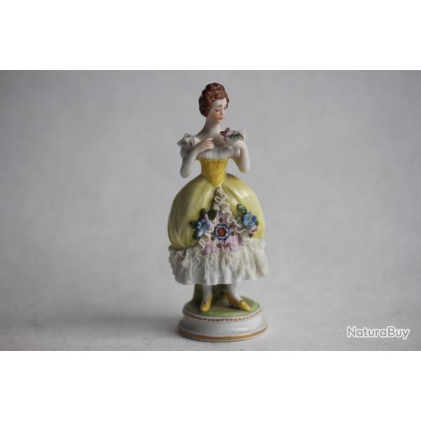 Figurine porcelaine vieux Paris XIXe si�cle