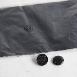 CHANEL 2 boutons métal et resine vintage mode