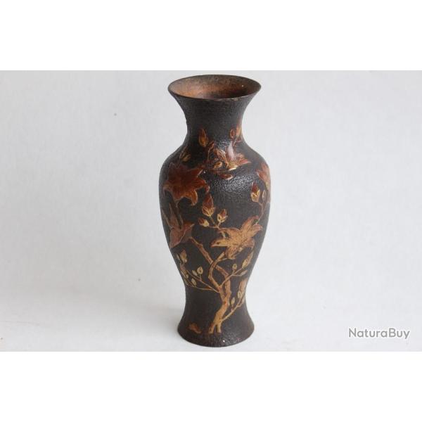 Vase fonte de fer Japon Fleurs oiseau XIXe si�cle