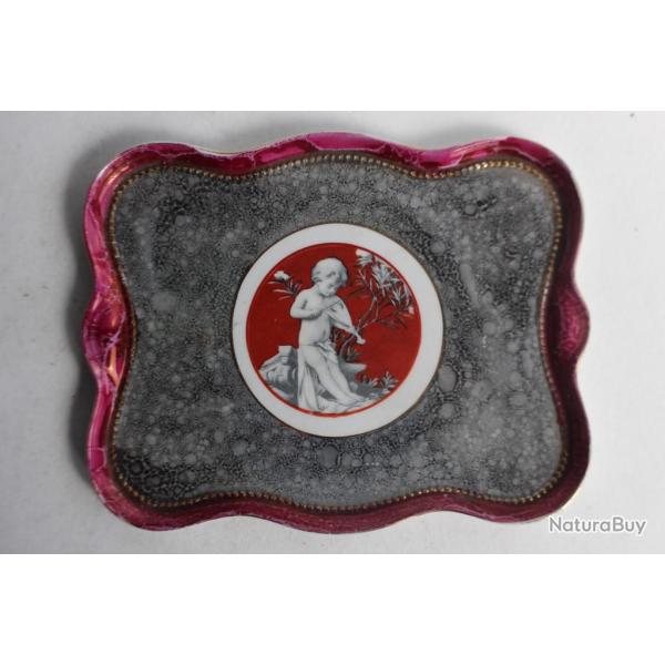 Vide poche porcelaine �maill�e Enfant musicien