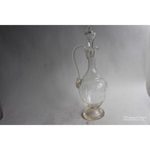 Carafe verre souffl� et taill�