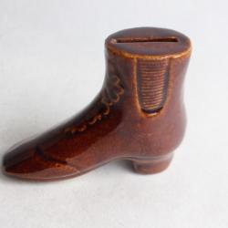 Ancienne tirelire a casse chaussure Art populaire