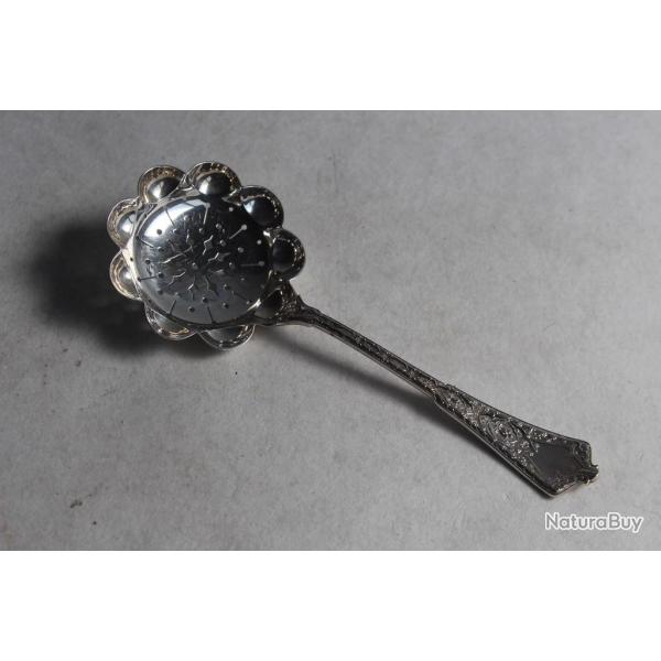 TIFFANY & Co Cuill�re saupoudreuse argent Persian