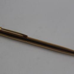 CARAN D'ACHE Stylo bille Madison parall&egrave;le plaqu&eacute; or
