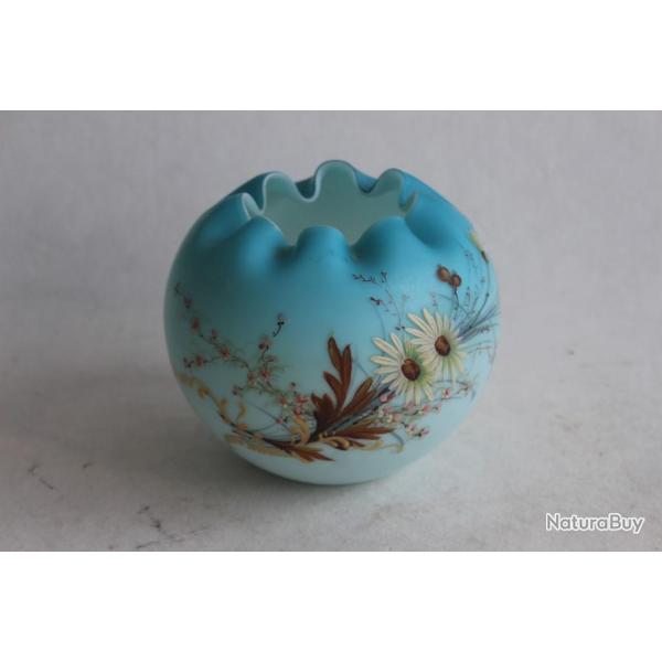 Vase boule �maill� bleu Napol�on III