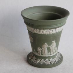 Pot porcelaine biscuit de Wedgwood 1962