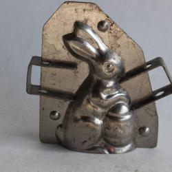 Moule &agrave; chocolat ancien Lapin et oeuf P&acirc;ques