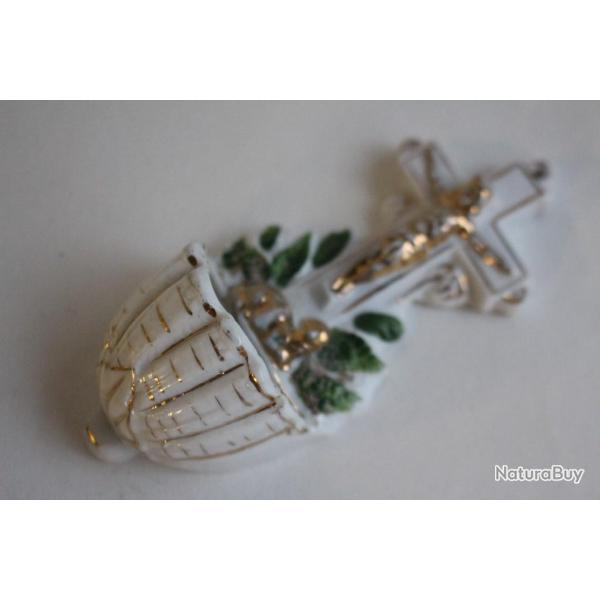 B�nitier ancien porcelaine