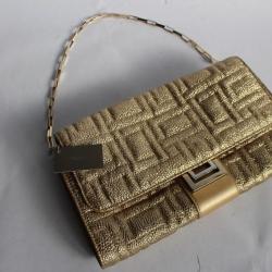 LANCEL Pochette East west cuir veau dorée