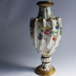 Vase porcelaine Allemagne HOECHST Antiquités