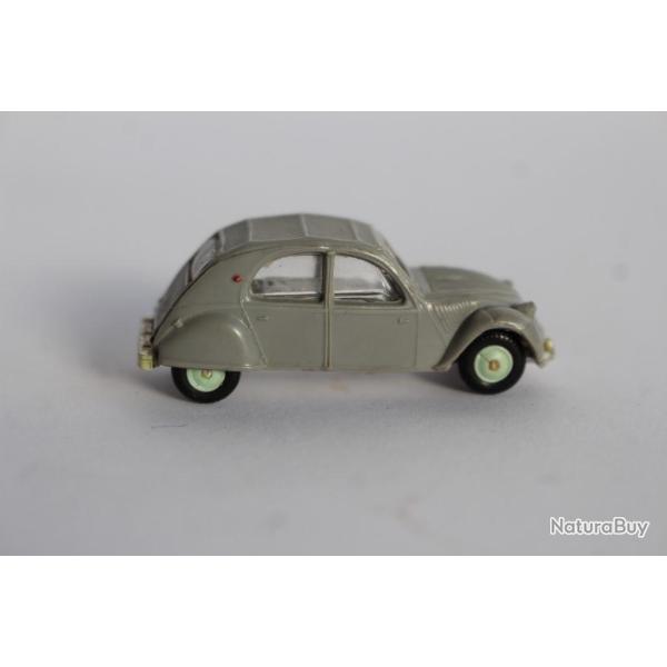 Voiture micro-miniature NOREV Citro�n 2 CV Jouet