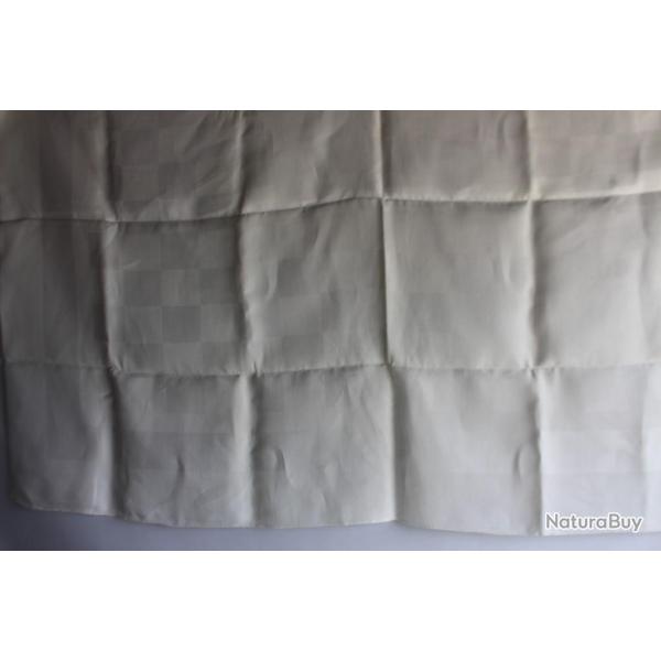 Ancienne nappe lin damass�e � carreaux