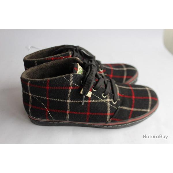 SIMPLE eco sneaks chaussures homme vintage � carreaux T43