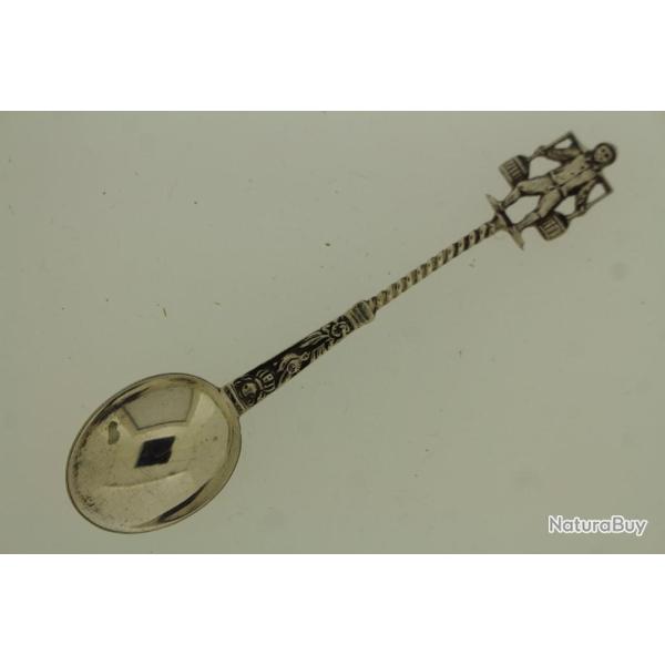 Petite cuill�re Porteur d'eau argent massif