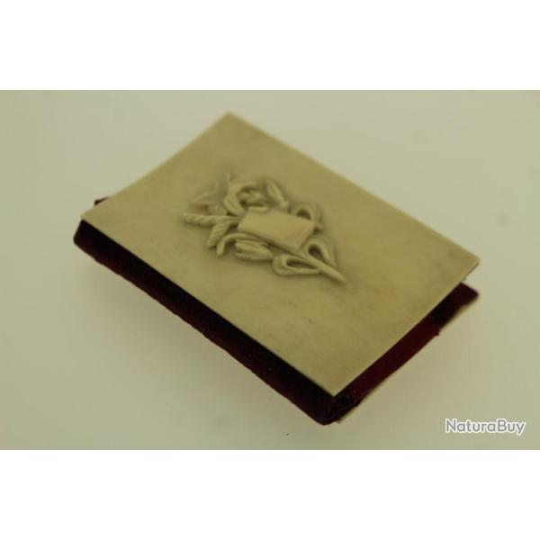 Carnet pique aiguille n�cessaire Couture broderie