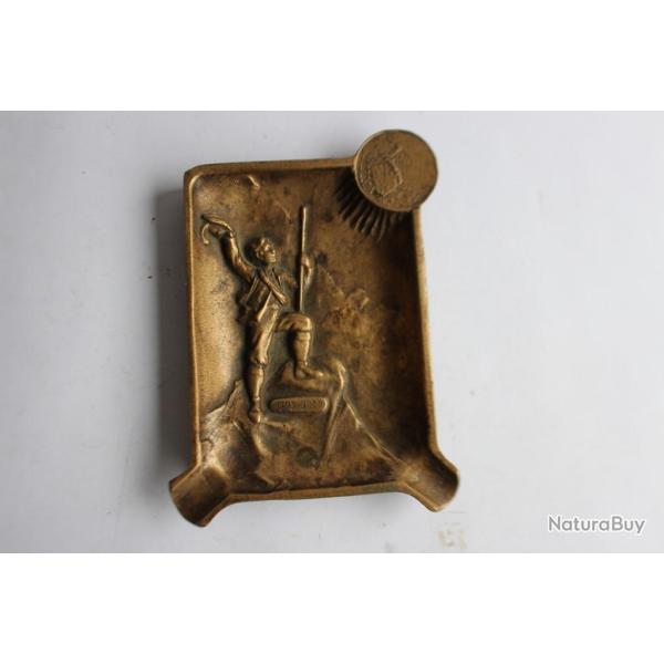 Cendrier Piolet club Gen�ve 1893-1933 alpiniste montagne
