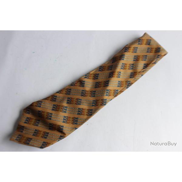 Cravate soie HERMES 695 OA