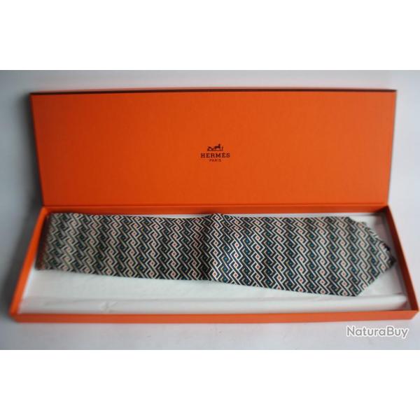 Cravate soie HERMES 7644 TA