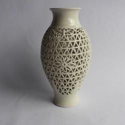 Vase porcelaine ajourée