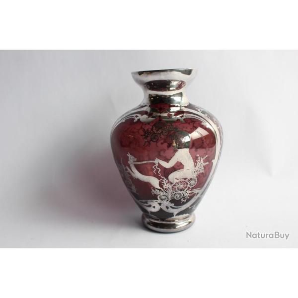 Vase a d�cor en application d'argent enfant