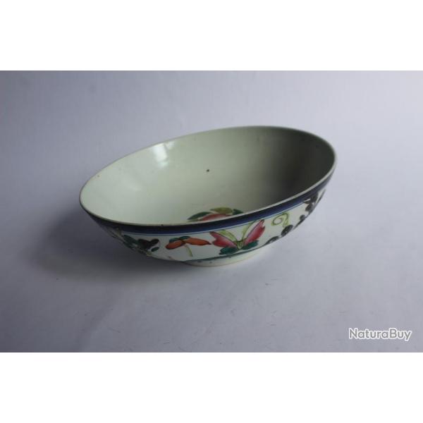 Coupe porcelaine �maill�e Daoguang Chine XIXe si�cle