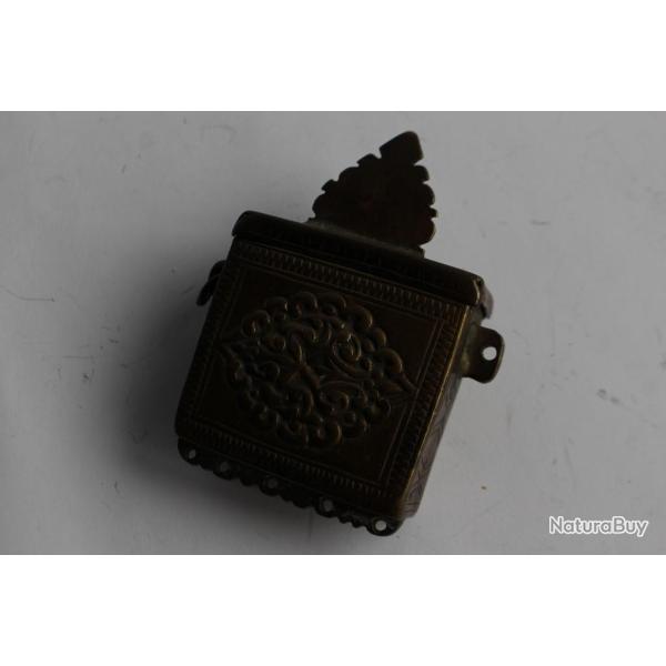 Boite a feu boite d'allumettes pyrog�ne oriental